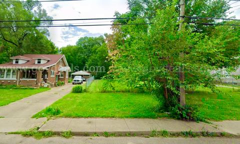(60' x 142') Residential Lot 1.1 miles from Bradley University in Peoria, IL