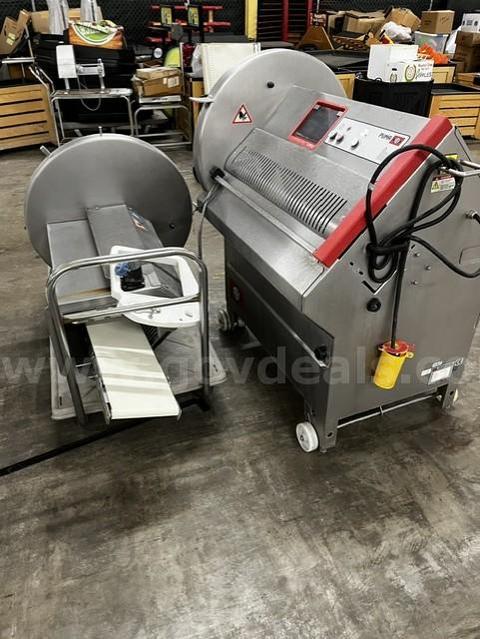 2016 Puma 700 E Horizontal Slicer