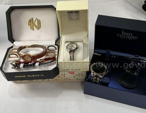 Lot of 4 Fashion Watch Stylish with Box and Extra Accessories
