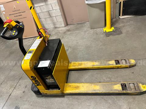 2009 Yale 1R05-A Electric Pallet Truck with Ametek Battery Charger