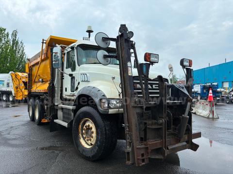2017 MACK/GINCOR U-BODY SPREADER PLOW & WING