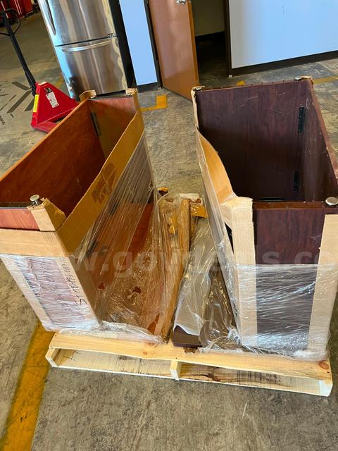 Workstations, lot of 2