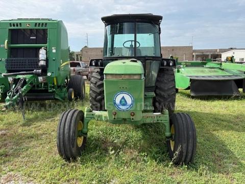John Deere 2755