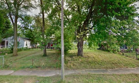 (41 X 123 Sq ft) Residential City-lot in Anderson, IN, 38 Miles North-East of Indianapolis,