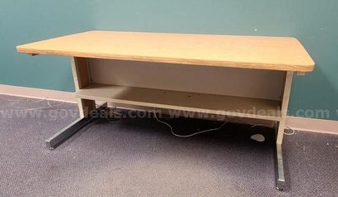 Workstation - W/Shelf - Lot of 2