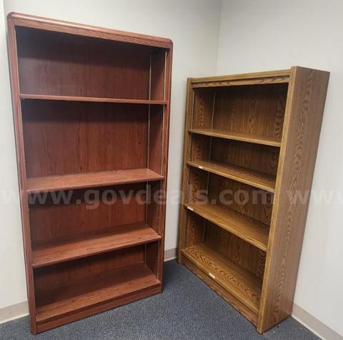 Bookshelves - Lot of 2
