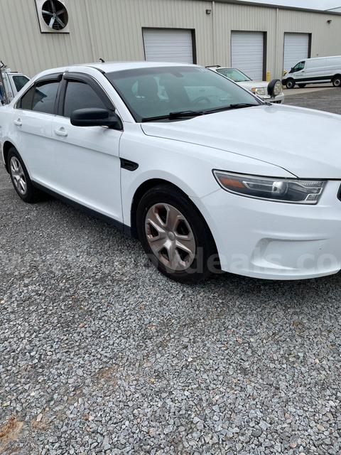 2016 Ford Taurus