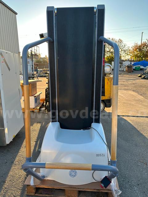 GE T2100 Medical Stress Test Treadmill