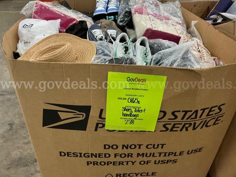 Apparel: Manually Sorted "Shoes, Handbags and Totes" (JUL26-0165X)