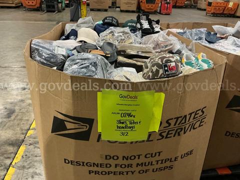Apparel: Manually Sorted "Shoes, Handbags and Totes" (JUL26-0246X)