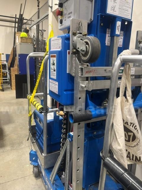 Genie AWP-36S DC Vertical Mast Lift