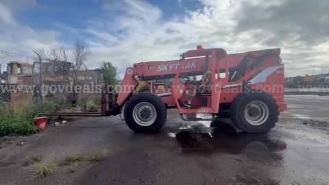 JLG Skytrack 8042 telehandler