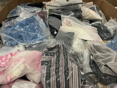 Apparel "Clothes" (JUL26-1286)