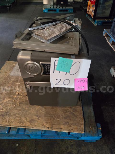 TOASTER OVEN