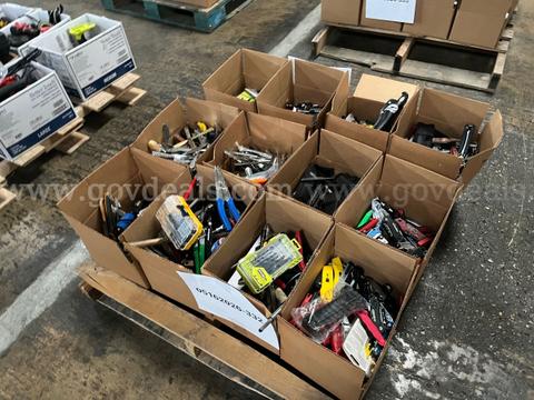 Lot of Multi-Tools, Kitchen Utensils and Hand Tools