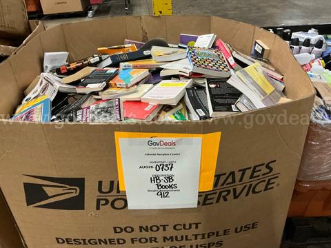 Books: Mixed "Hard and Soft Back" (Gaylord) (AUG26-0737)