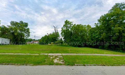 City Lot in Near Millikin University in Decatur, IL