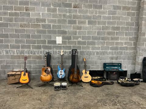 Collectibles: "Musical Instruments & Accessories (AUG26-H061X)