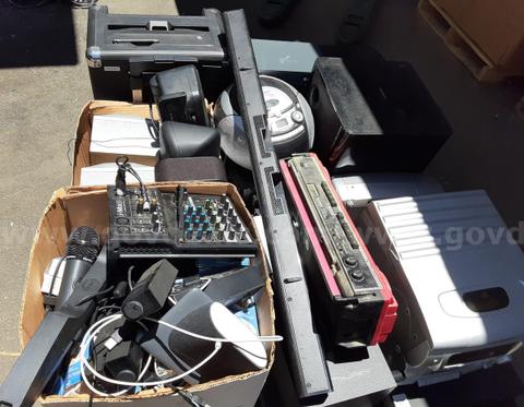Lot of 72 - Audio Video Equipment Mixer Speaker Microphone Etc. Bose / Sansui / Yamaha / Bogen / Sony / Samsung / LG Etc
