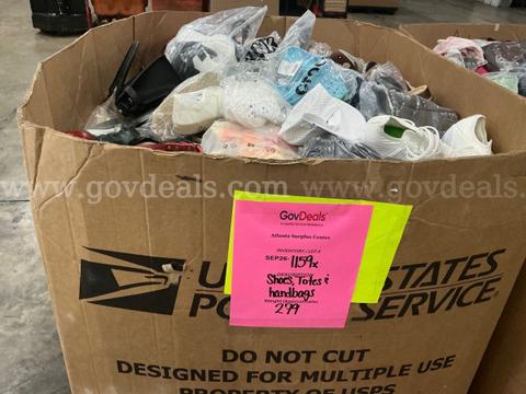 Apparel: Manually Sorted "Shoes, Handbags and Totes" (SEP26-1159X)