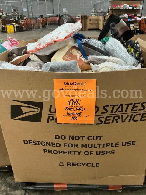 Apparel: Manually Sorted "Shoes, Handbags and Totes" (OCT26-0102X)