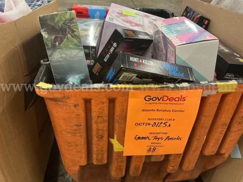 Collectibles: "Toys, Games and Puzzles" (OCT26-0123X)