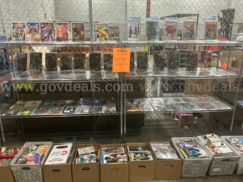 Collectibles: Comics" (OCT26-H011)