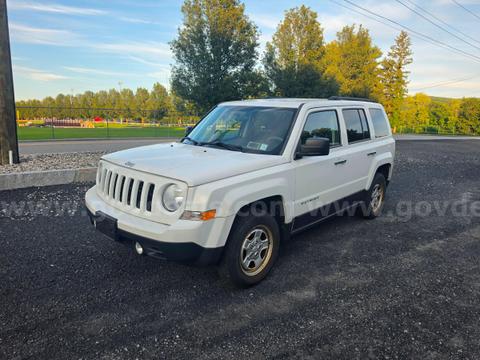 2014 Jeep Patriot Sport 4WD SUV 4DR 2.4L L4 w 135k miles -