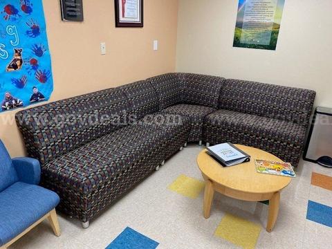 (USED) SECTIONAL COUCH, BLACK WITH COLORS