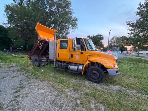 2011 International 4300 LP