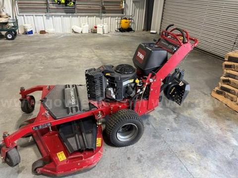 Toro 48 inch Walk Behind with velke single wheel