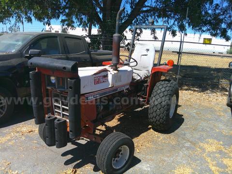 1984 International 284 TRACTOR