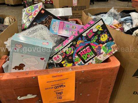 Collectibles: "Toys, Games and Puzzles" (OCT26-0549X)