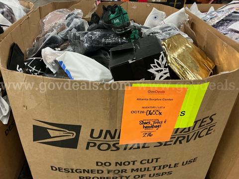 Apparel: Manually Sorted "Shoes, Handbags and Totes" (OCT26-0655X)