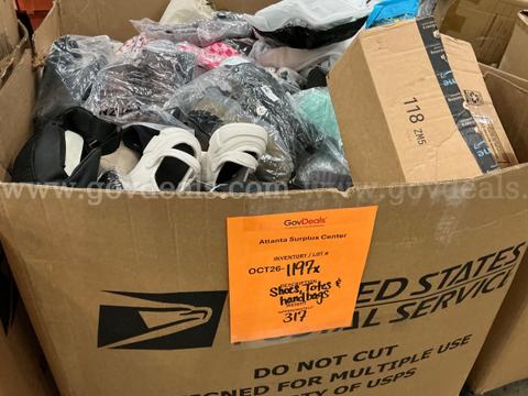Apparel: Manually Sorted "Shoes, Handbags and Totes" (OCT26-1197X)