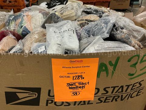 Apparel: Manually Sorted "Shoes, Handbags and Totes" (OCT26-1289X)