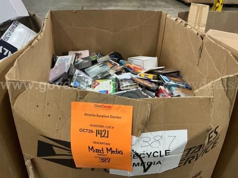Media: "used' Mixed Media (OCT26-1421)