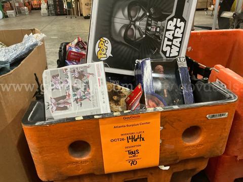 Collectibles: "Toys, Games and Puzzles" (OCT26-1464X)