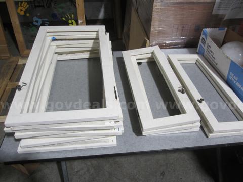 WOOD FRAMES  LOT 502