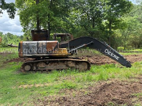 JOHN DDERE 200D EXCAVATOR, HYDRAULIC