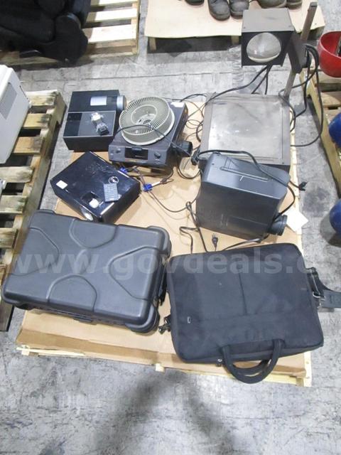 7 Projectors and Accessories (E)