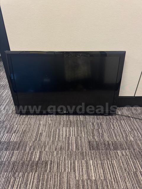 42 inch LCD HDTV