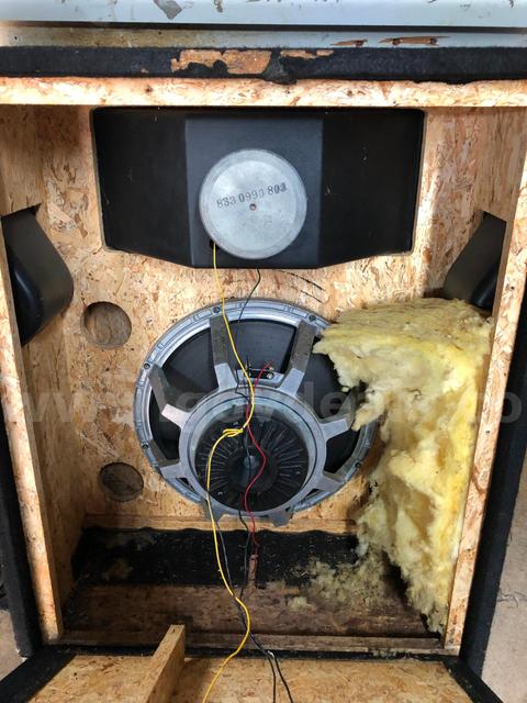 EV Cabinet Speaker 32 x 24 x 16