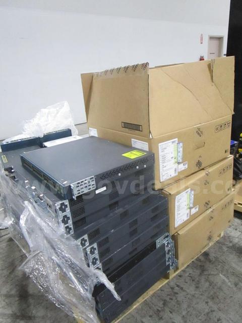 Cisco Switches & Equipment (A)