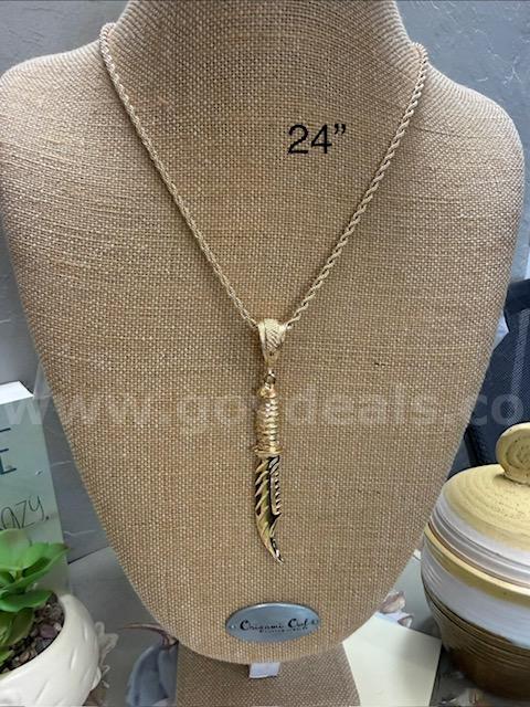 Beautiful, 24k Gold, 4MM, 24 Inch, Diamond Cut Rope Chain, W/Diamond cut Sword Pendant