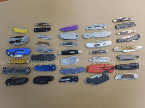 36 Knives (FS)