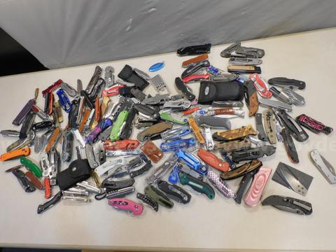 25 lbs Knives & Multi-tools (FS)