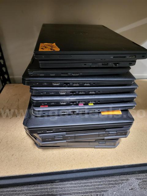 Lot of 10 Laptops