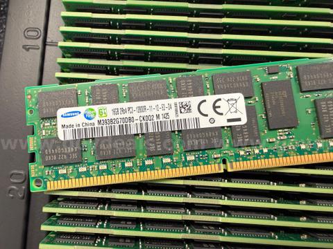 24x HP 684031-001 Samsung 16GB 2Rx4 PC3-12800R DDR3-1600 ECC Registered RDIMM