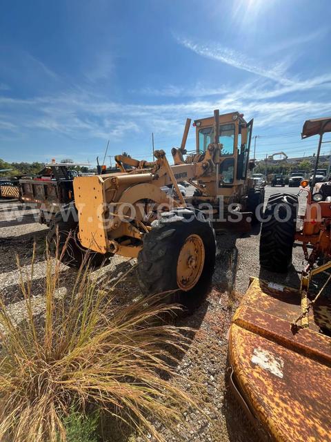 1982 CHAMPION 710A MOTOR GRADER